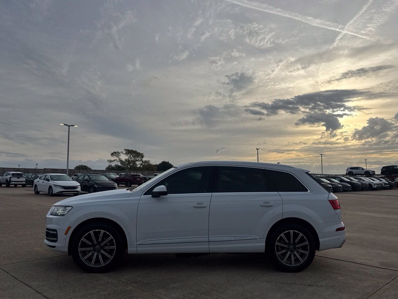 Used 2019 Audi Q7 3.0T Prestige AWD/4WD image 16