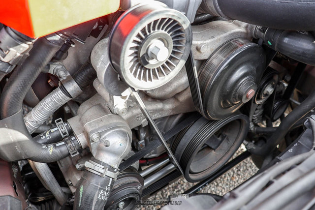 Used 2010 Chevrolet Camaro SS image 24