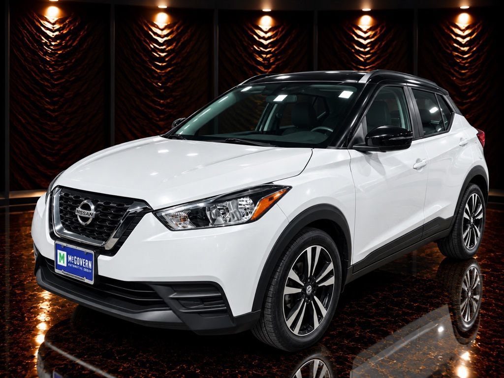 Used 2020 Nissan Kicks SV FWD image 1