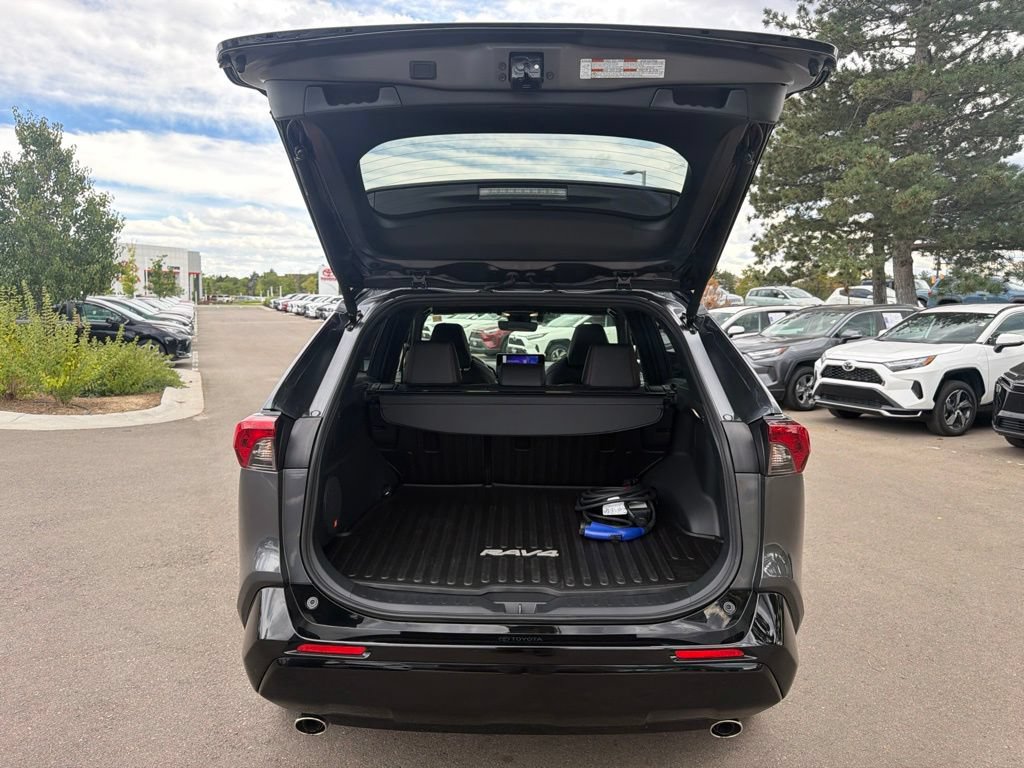 Used 2024 Toyota RAV4 XSE w/ Weather Package AWD/4WD image 17