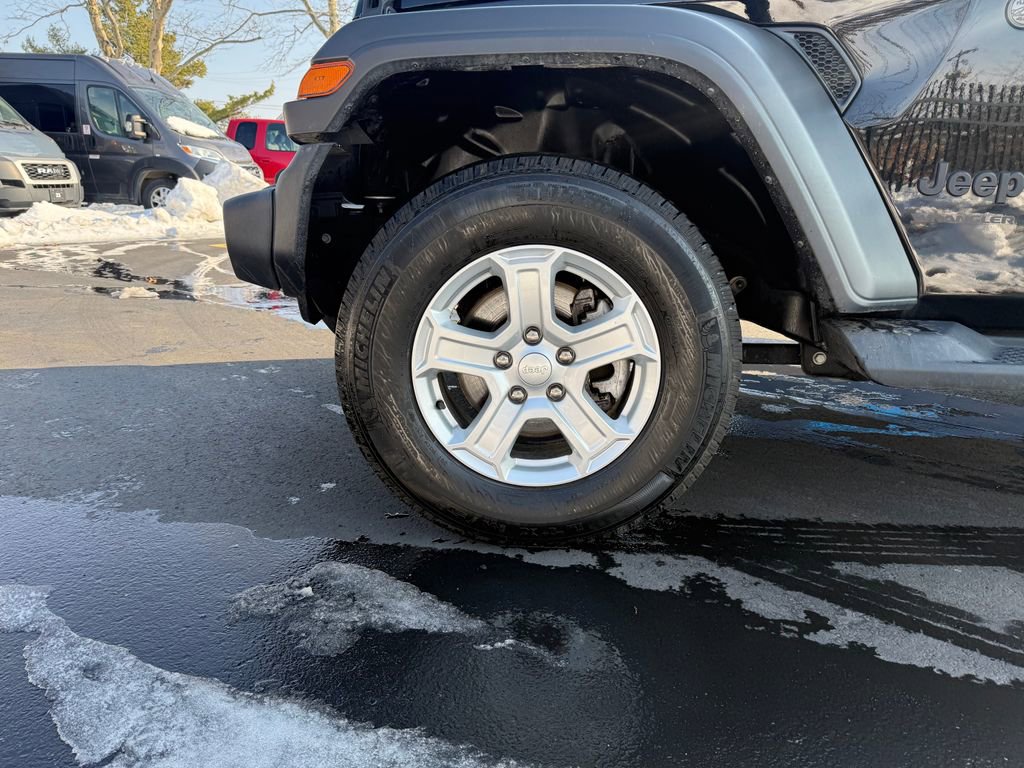 Used 2022 Jeep Wrangler Sport S image 8