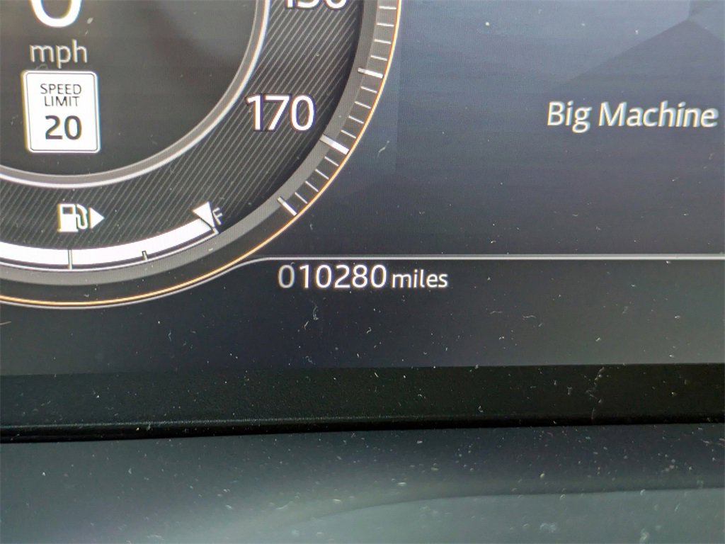 Certified 2025 Jaguar F-PACE R-Dynamic S image 33