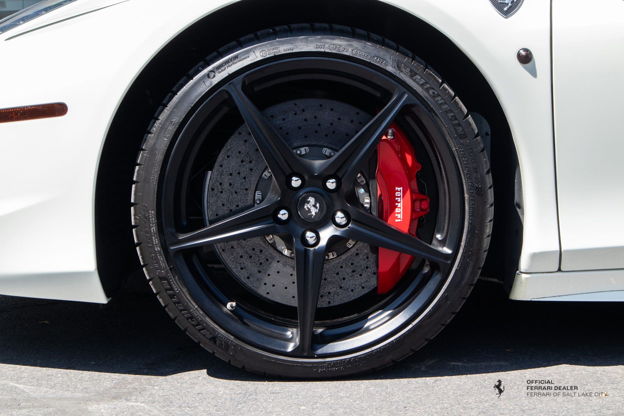 Used 2013 Ferrari 458 Spider RWD image 12