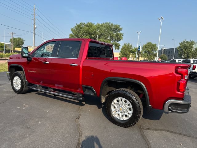 Used 2024 Chevrolet Silverado 2500 LTZ w/ LTZ Convenience Package AWD/4WD image 3