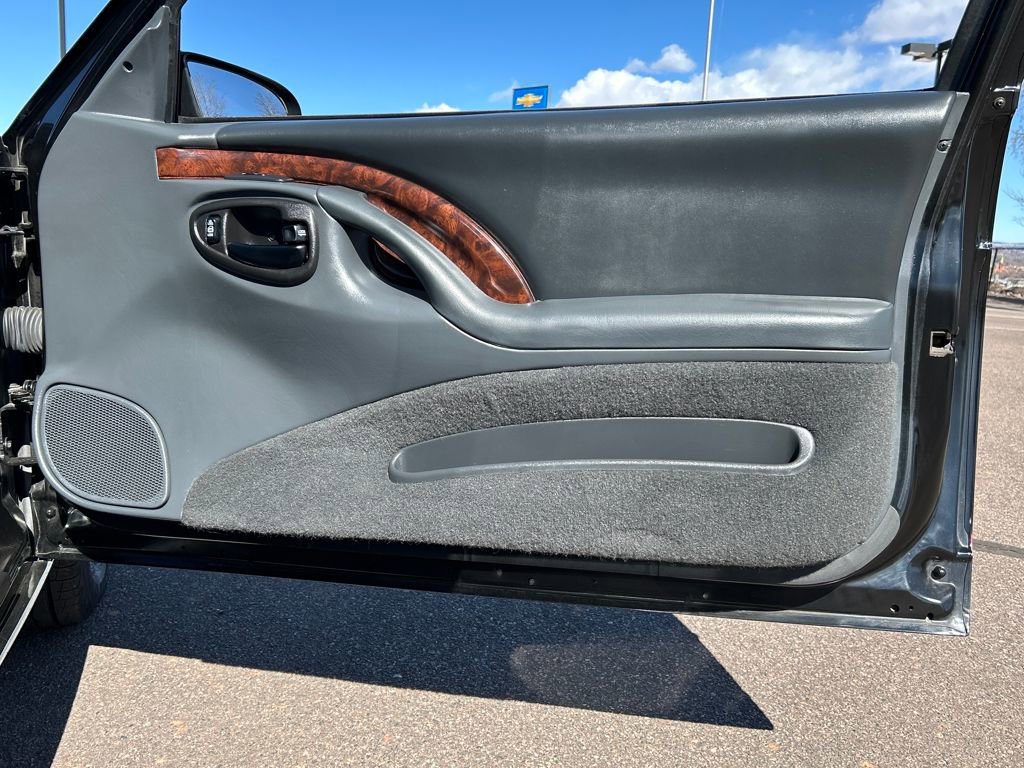 Used 1995 Chevrolet Monte Carlo Z34 FWD image 29