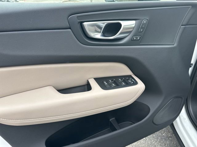 New 2026 Volvo XC60 B5 Plus w/ Protection Package Premier image 13