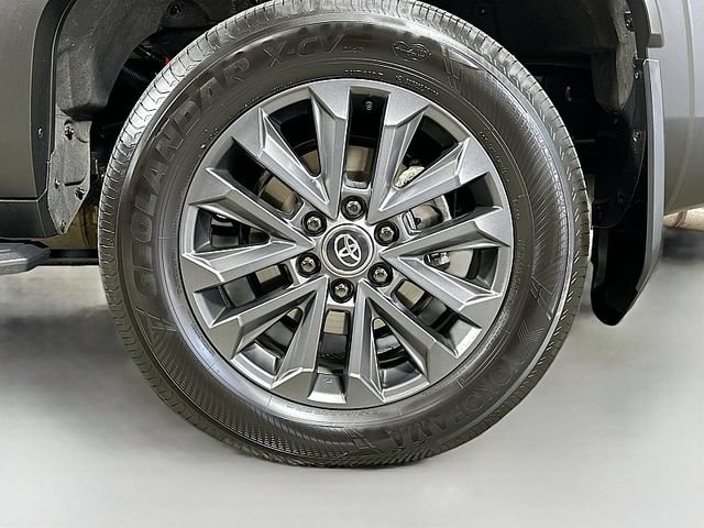 Used 2025 Toyota Land Cruiser w/ Premium Package AWD/4WD image 32