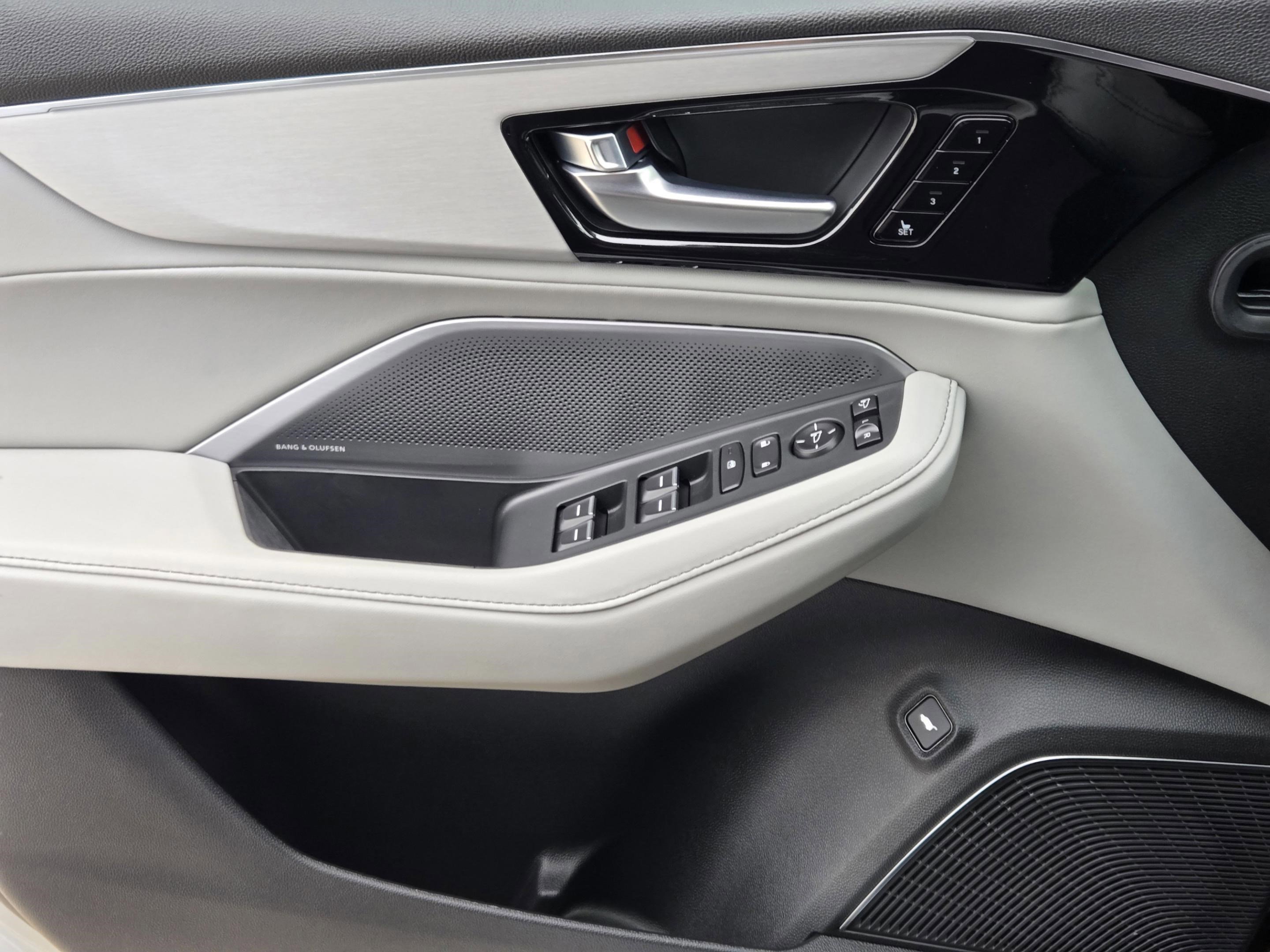 New 2026 Acura MDX FWD w/ Technology Package image 13