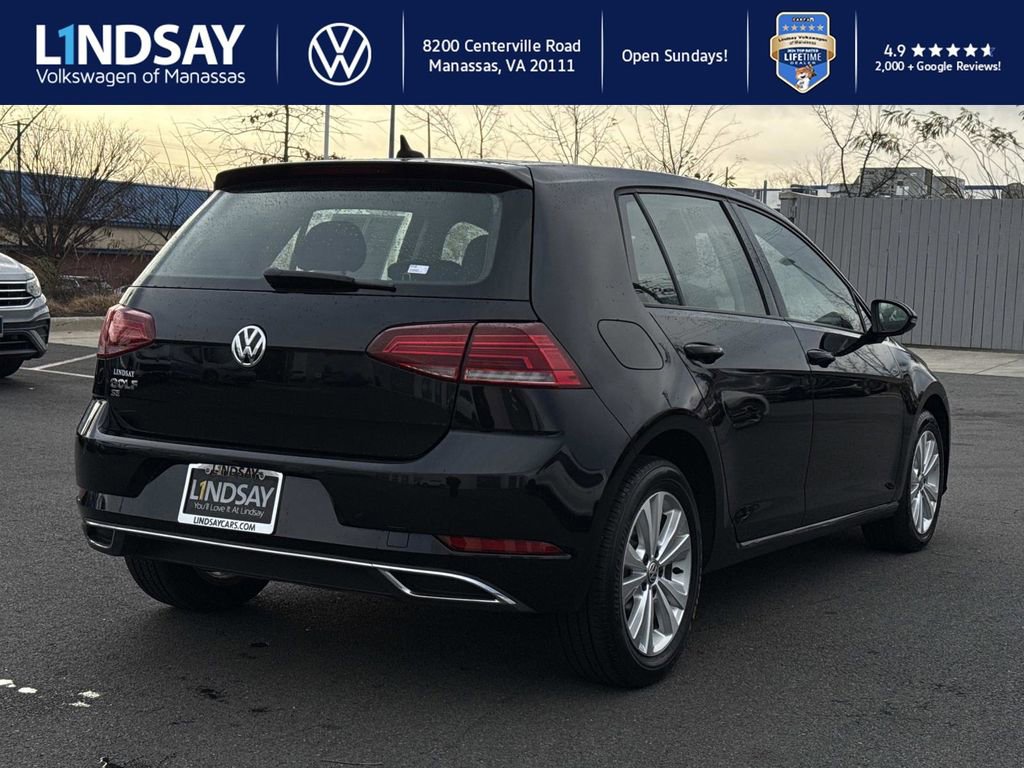 Used 2019 Volkswagen Golf SE image 2