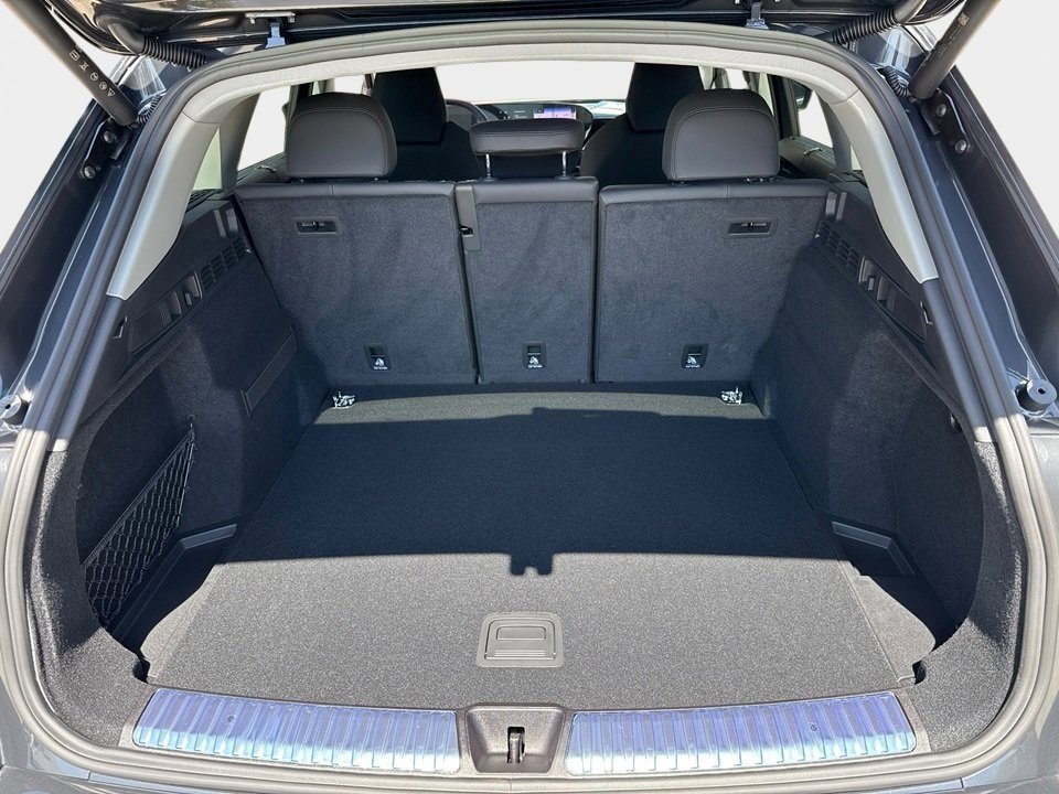 Certified 2025 Audi Q5 2.0T Premium Plus w/ Premium Plus image 7