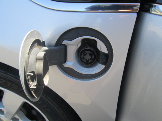 Used 2014 Chevrolet Volt Premium w/ Premium Trim Package FWD image 18