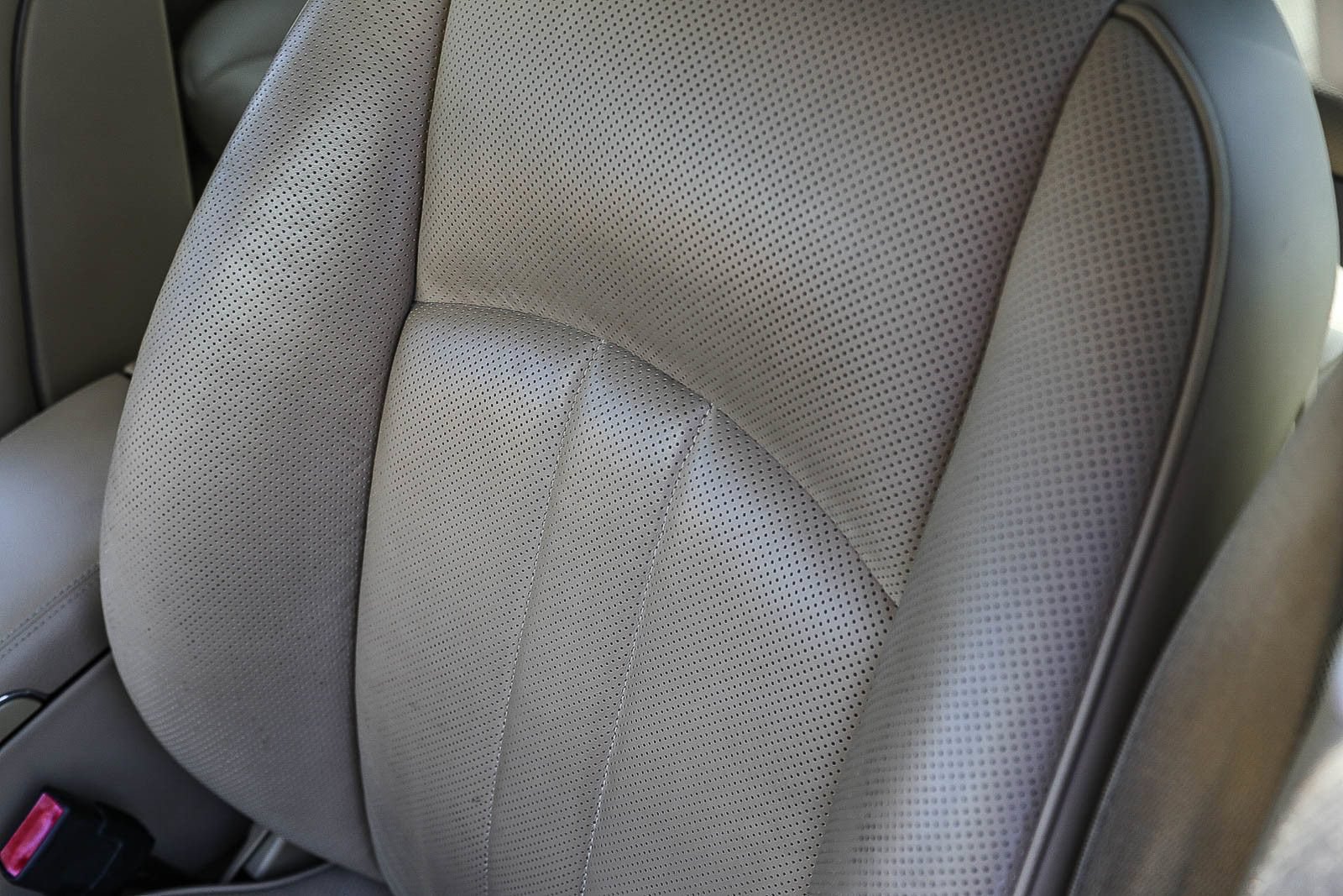 Used 2006 Mercedes-Benz CLS 500 image 24