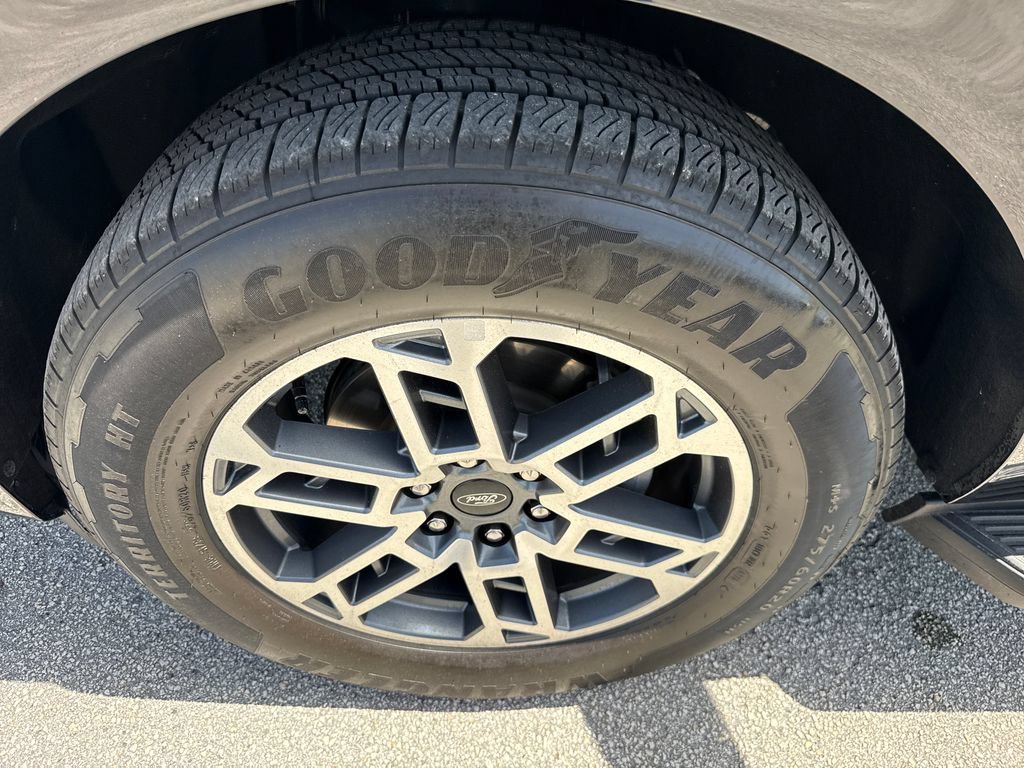 Certified 2025 Ford Expedition Active RWD image 13