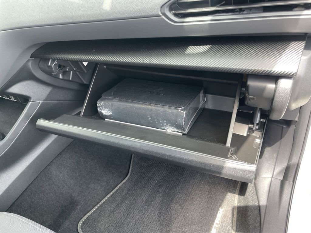 Certified 2025 Subaru Crosstrek 2.0i Premium image 35