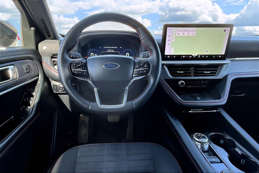 Used 2025 Ford Explorer ST-Line w/ Premium Package RWD image 10