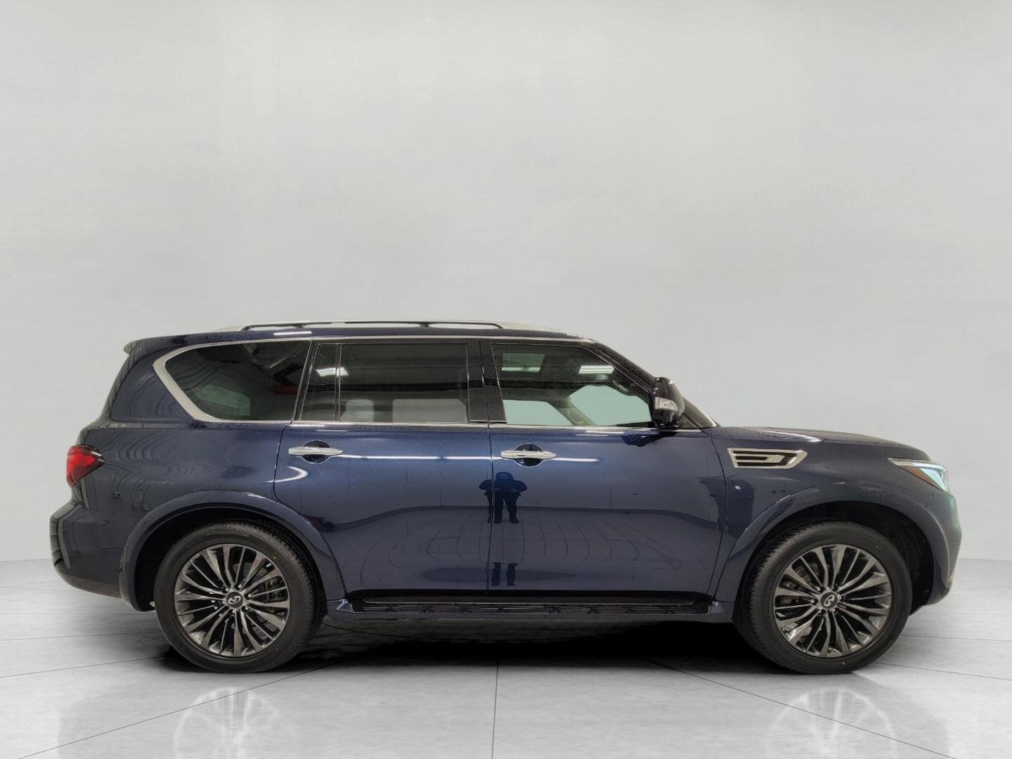 Used 2021 INFINITI QX80 Premium Select w/ Cargo Package AWD/4WD image 11