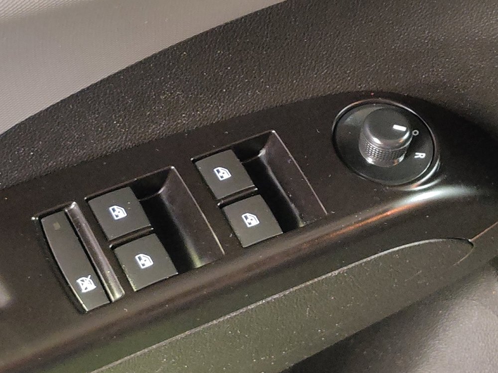 Used 2019 Chevrolet Sonic LT w/ Convenience Package image 27