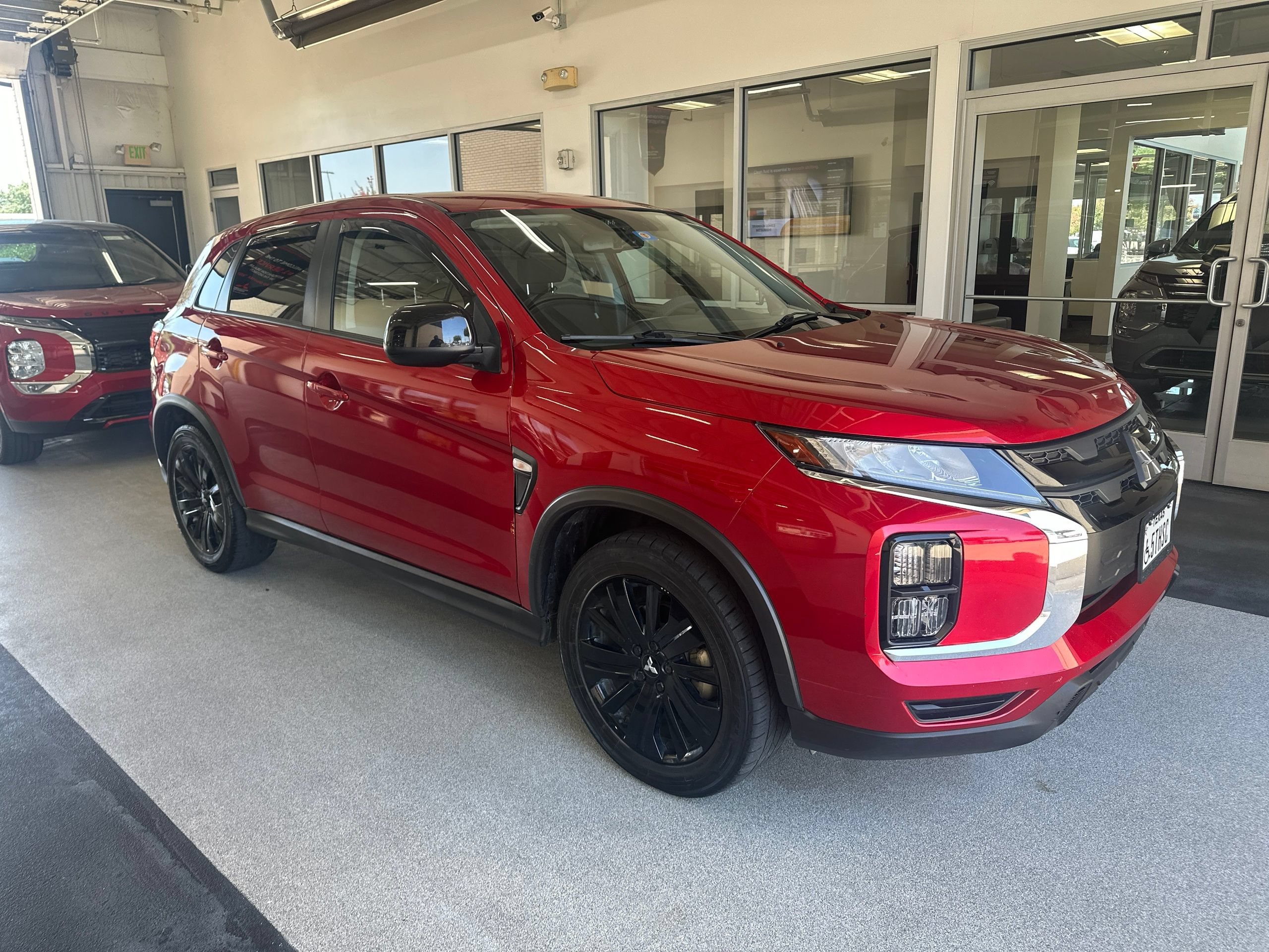 Used 2022 Mitsubishi Outlander Sport LE AWD/4WD image 2