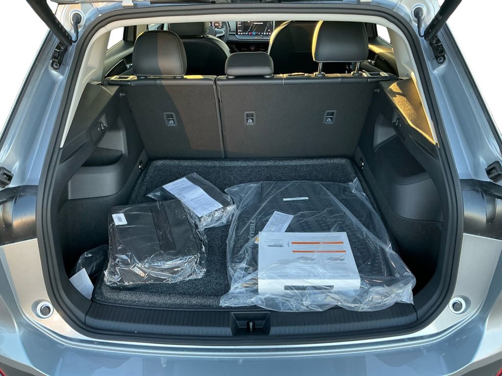 New 2026 Volkswagen Tiguan SE AWD/4WD image 24