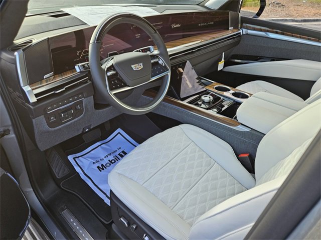 New 2025 Cadillac Escalade Sport Platinum w/ LPO, ONYX Package image 10