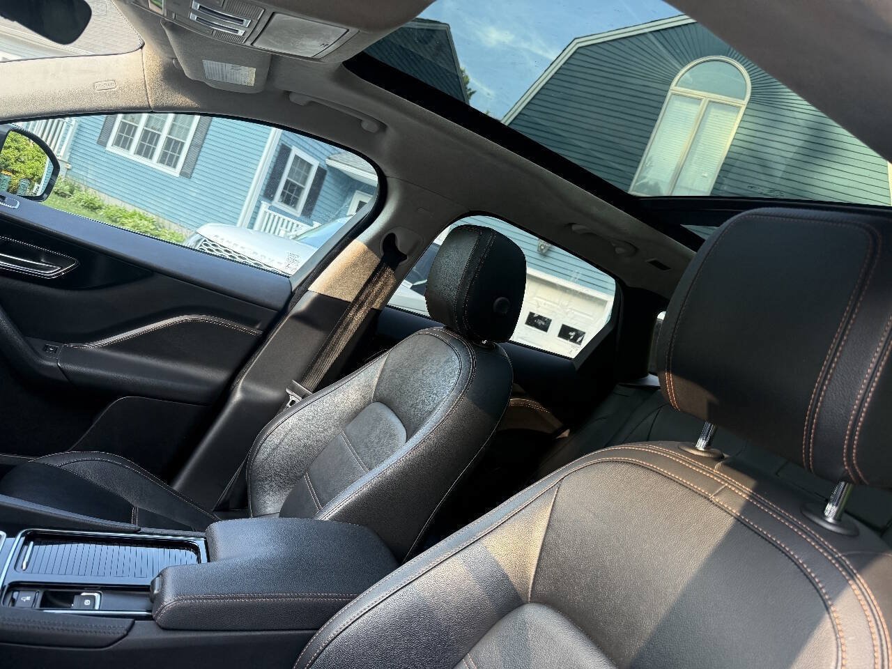 Used 2020 Jaguar F-PACE Prestige AWD/4WD image 21