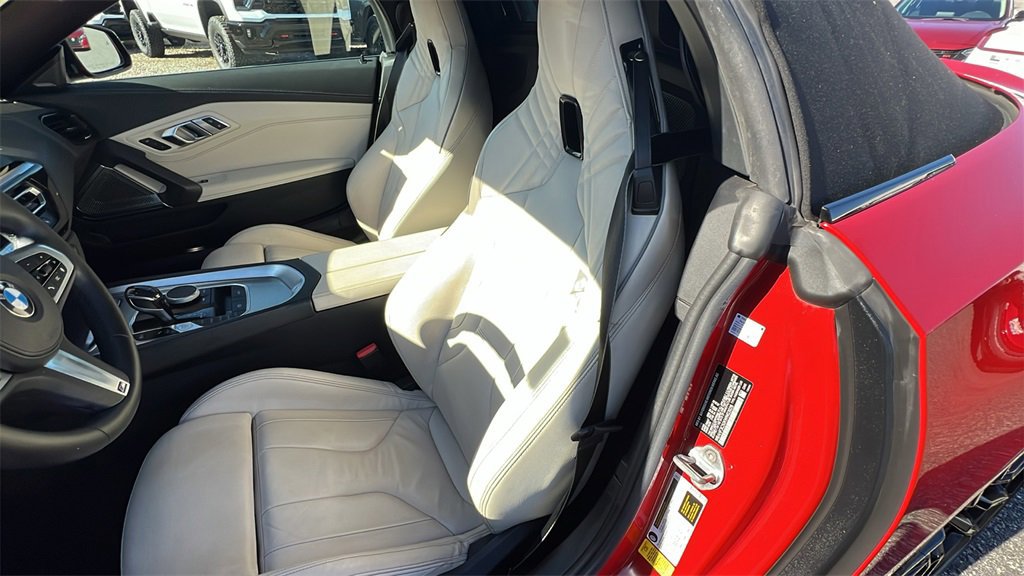 Used 2019 BMW Z4 sDrive30i image 15