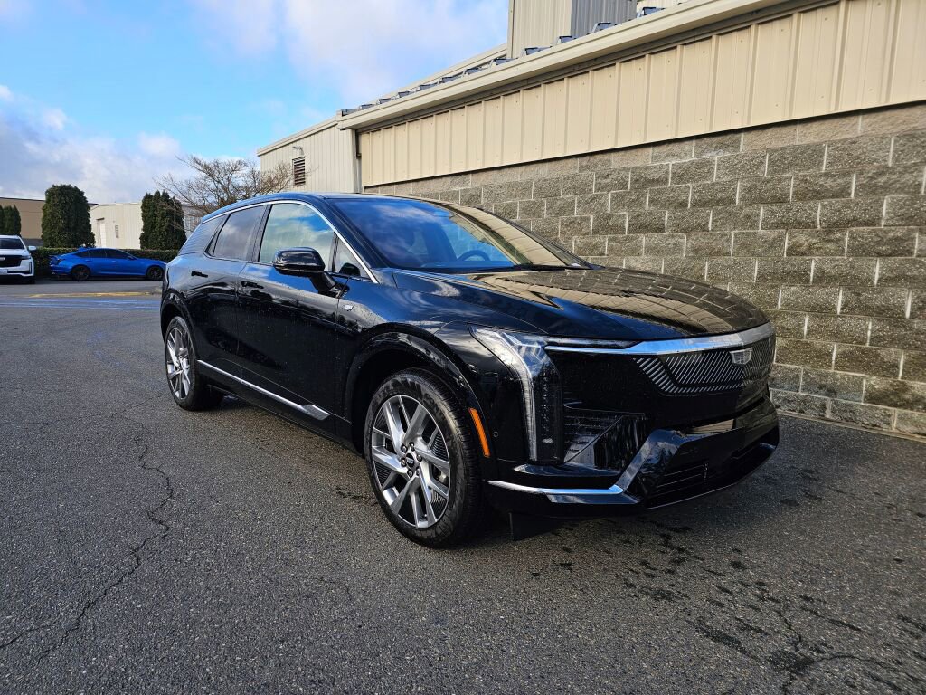 New 2026 Cadillac Optiq Luxury 1 image 11