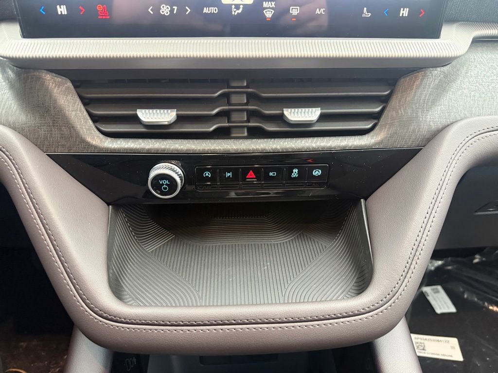 New 2026 Ford Explorer Platinum image 29