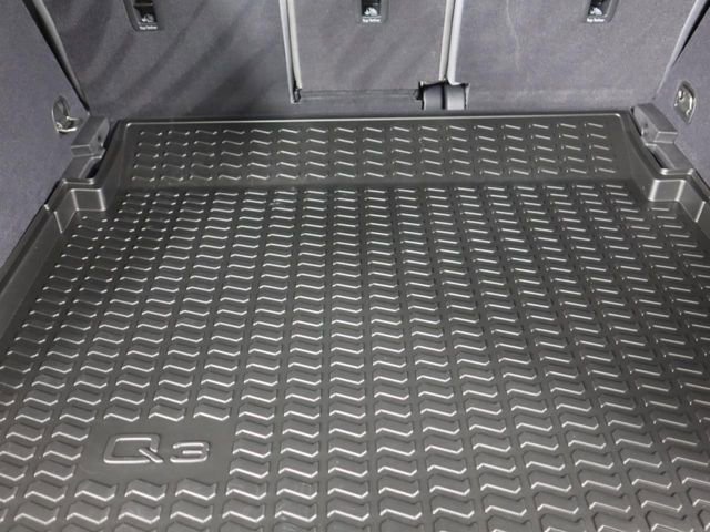 Certified 2025 Audi Q3 2.0T Premium w/ Convenience Package image 23