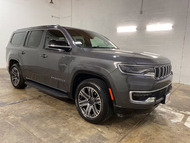 Used 2023 Jeep Wagoneer 4WD w/ Premium Group I image 7