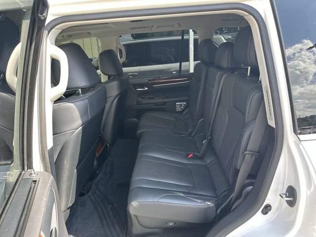 Used 2021 Lexus LX 570 4WD w/ Luxury Package image 24