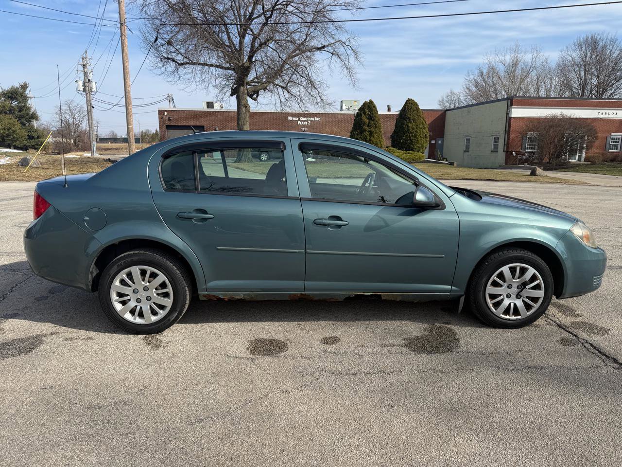 Used 2010 Chevrolet Cobalt LT FWD image 4