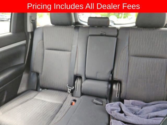 Used 2018 Toyota Highlander Plus AWD/4WD image 10