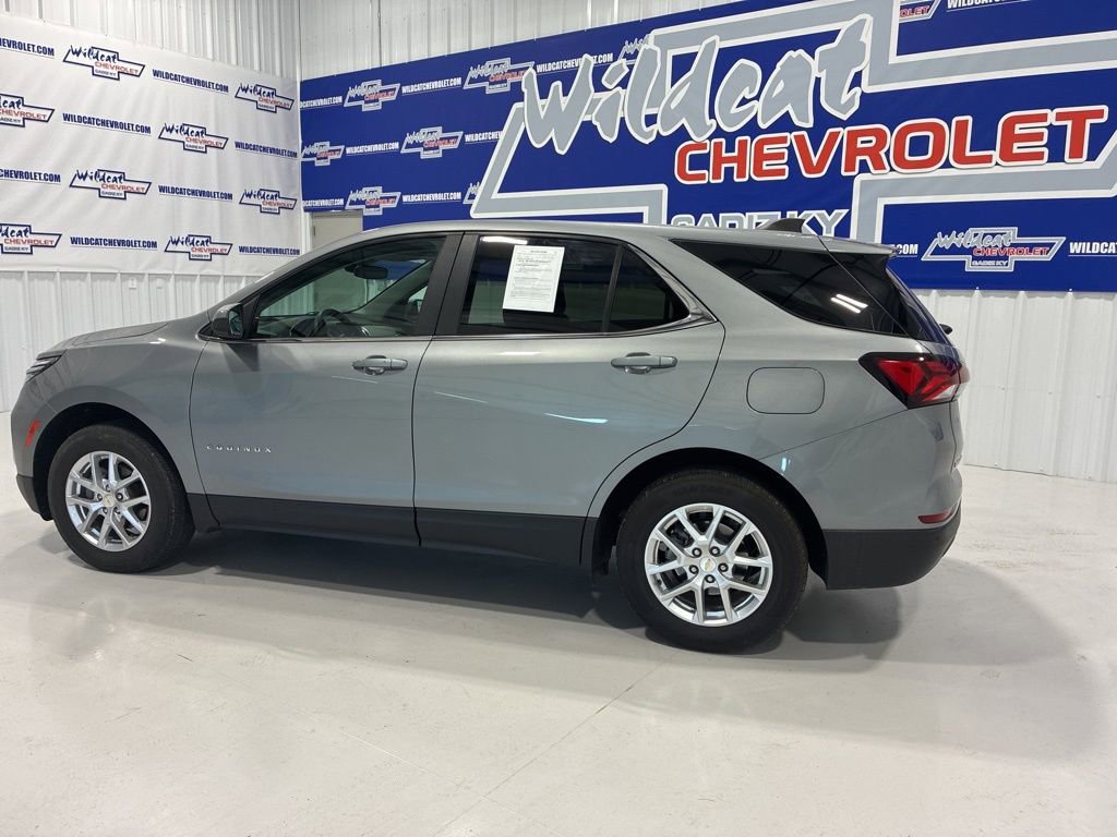 Used 2024 Chevrolet Equinox LT AWD/4WD image 3