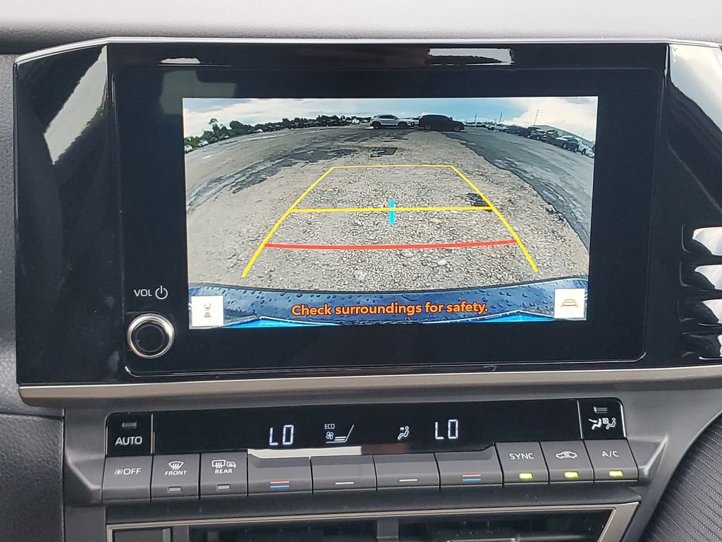 Used 2026 Toyota Camry SE FWD image 20