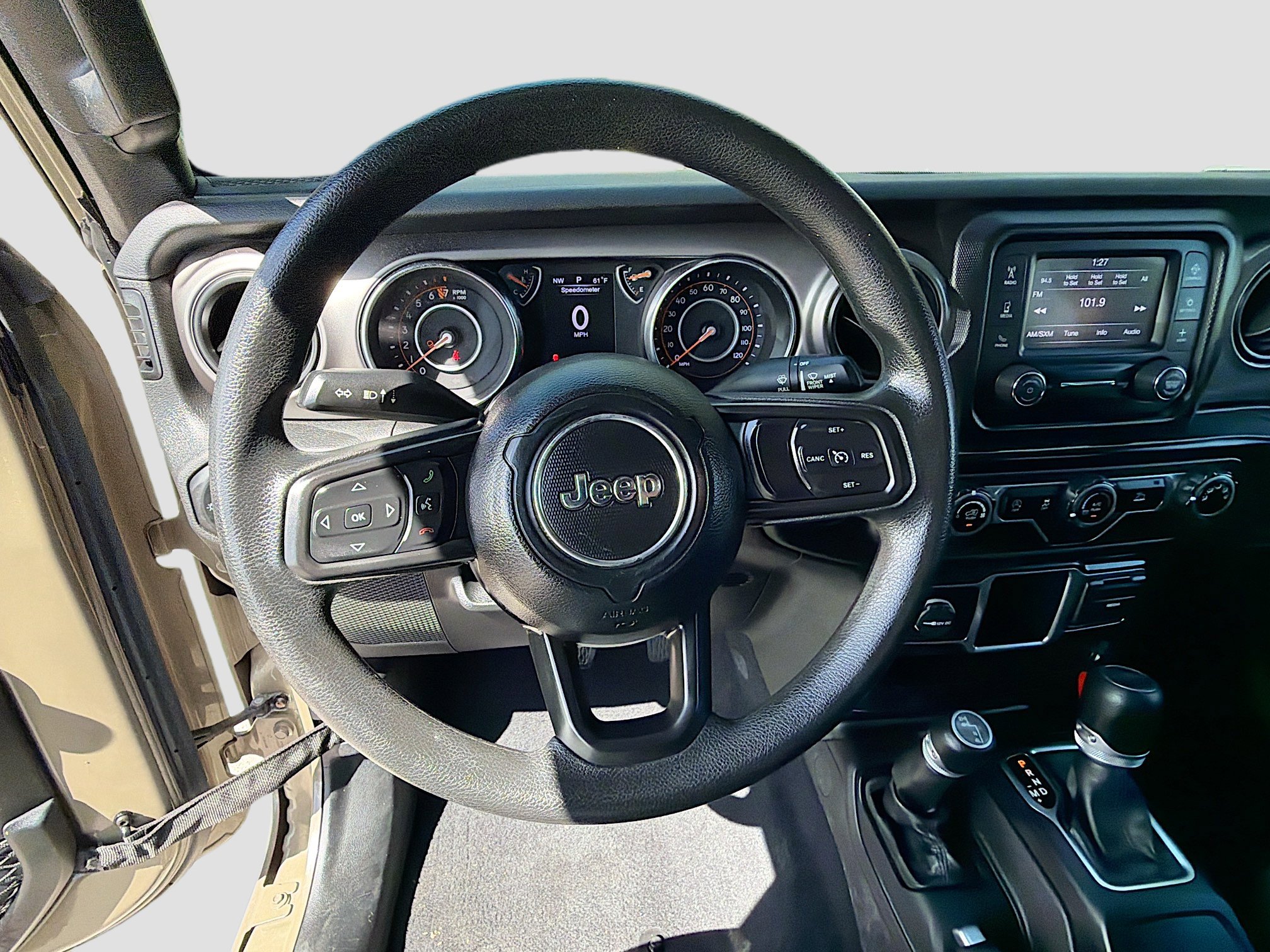 Used 2020 Jeep Gladiator Sport image 37