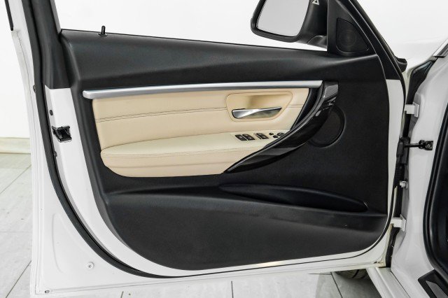 Used 2018 BMW 330e image 43