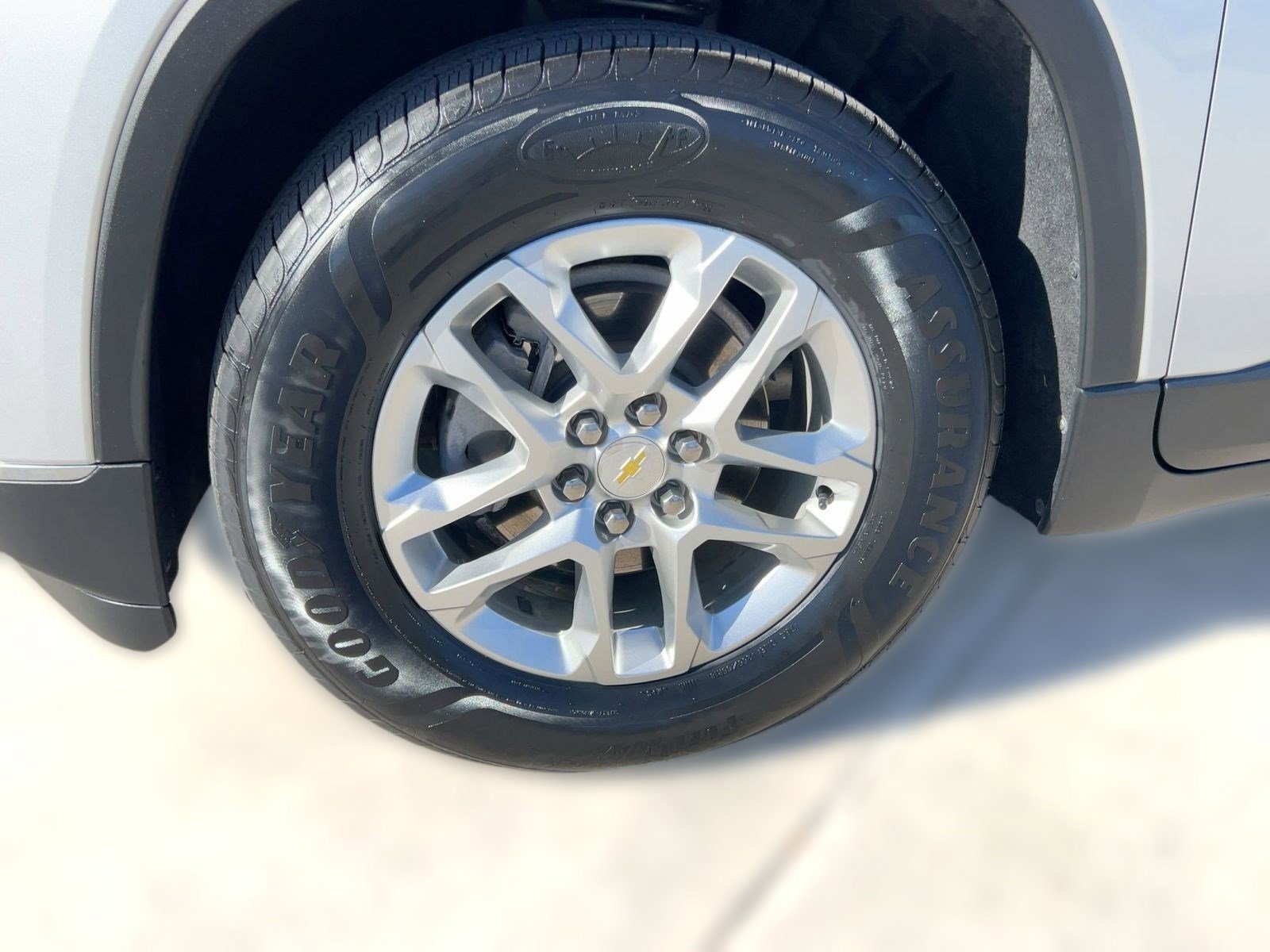 Certified 2020 Chevrolet Traverse LT image 12