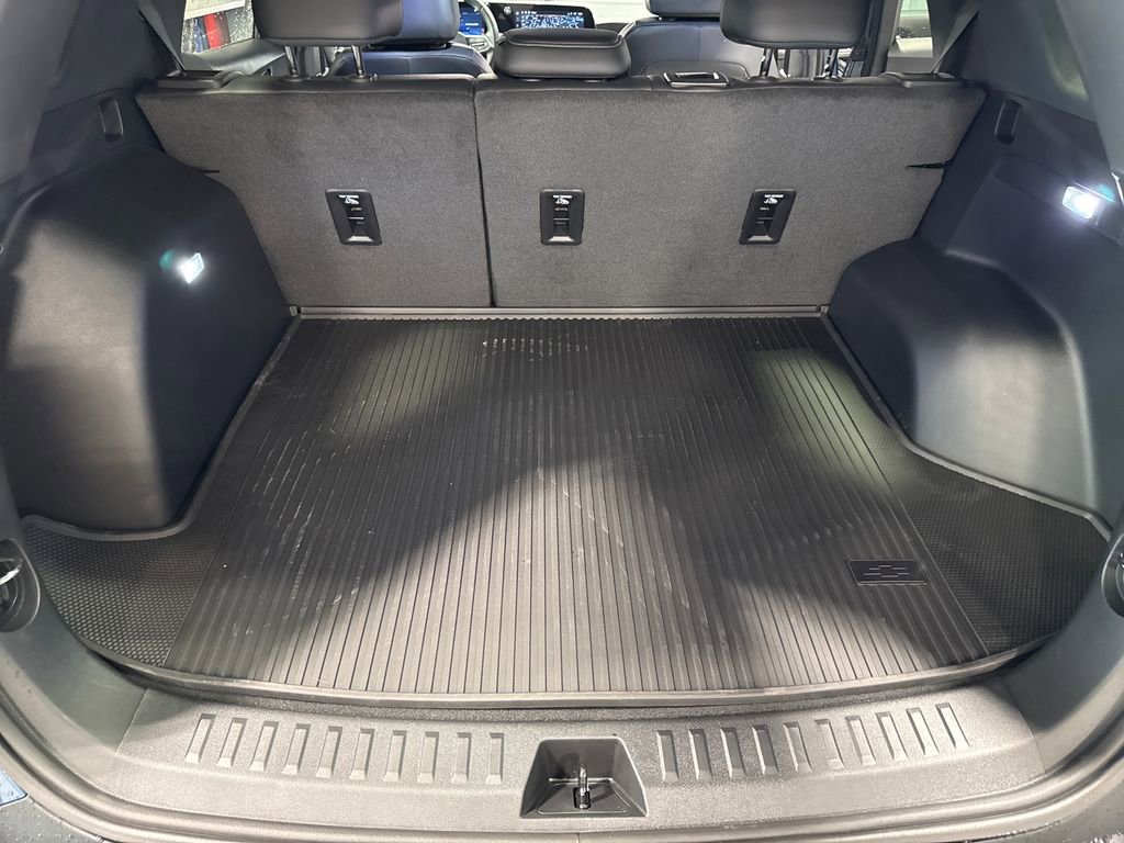 New 2026 Chevrolet Equinox LT w/ Convenience Package II FWD image 43