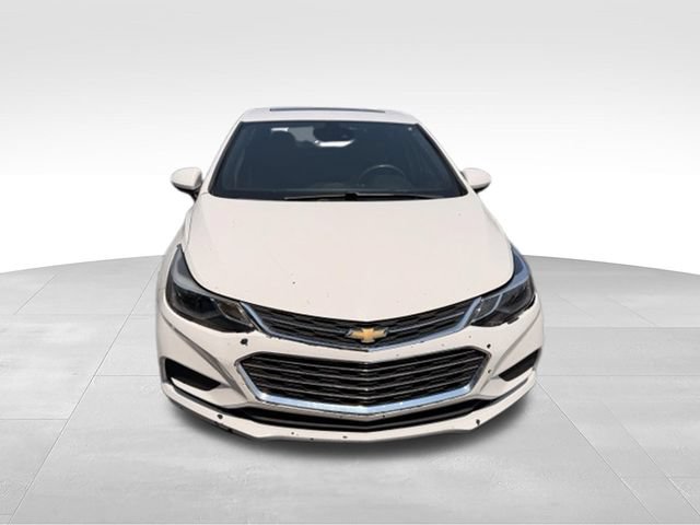 Used 2018 Chevrolet Cruze Premier w/ Premier True North Edition FWD image 2