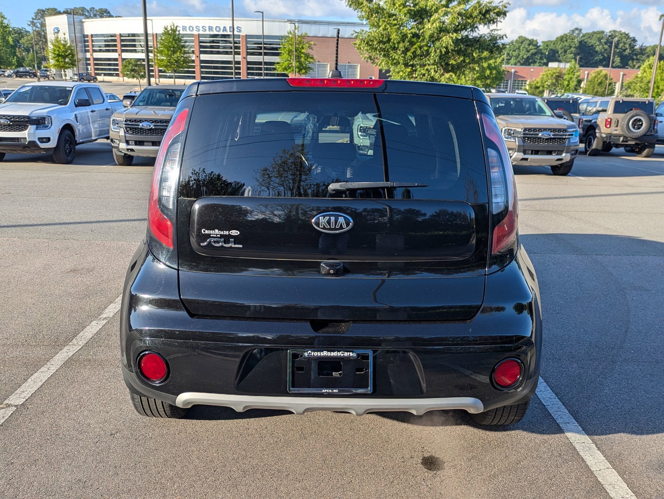 Used 2019 Kia Soul + w/ Audio Package FWD image 5