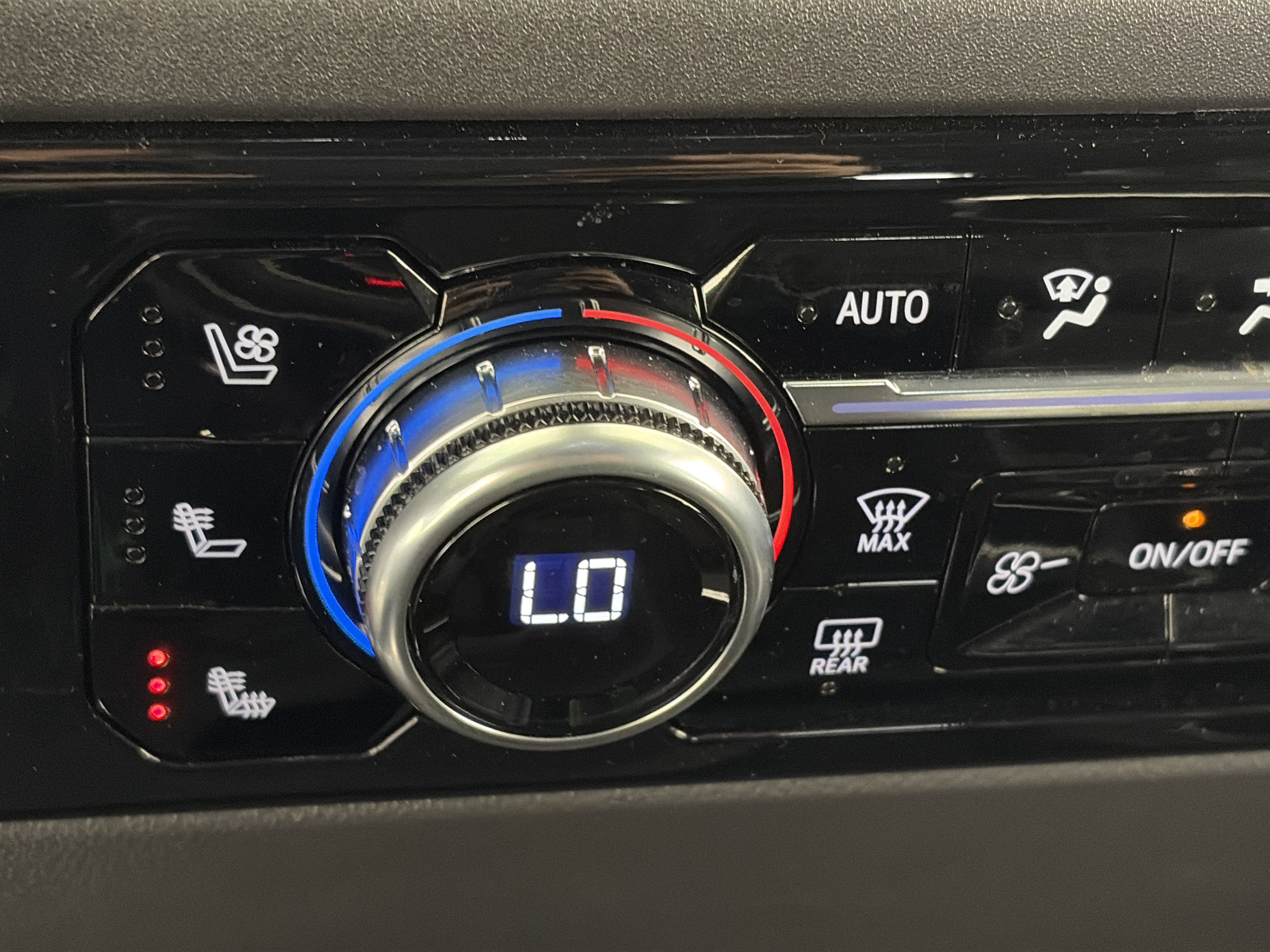 Certified 2024 GMC Sierra 1500 SLT w/ SLT Premium Plus Package AWD/4WD image 27