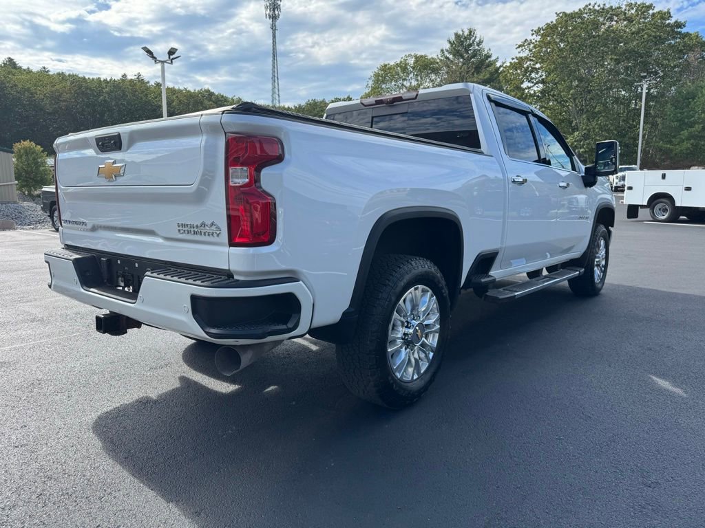 Used 2022 Chevrolet Silverado 2500 High Country w/ Z71 Off-Road Package image 9