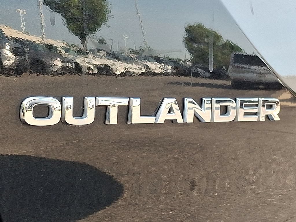 Used 2022 Mitsubishi Outlander ES AWD/4WD image 30