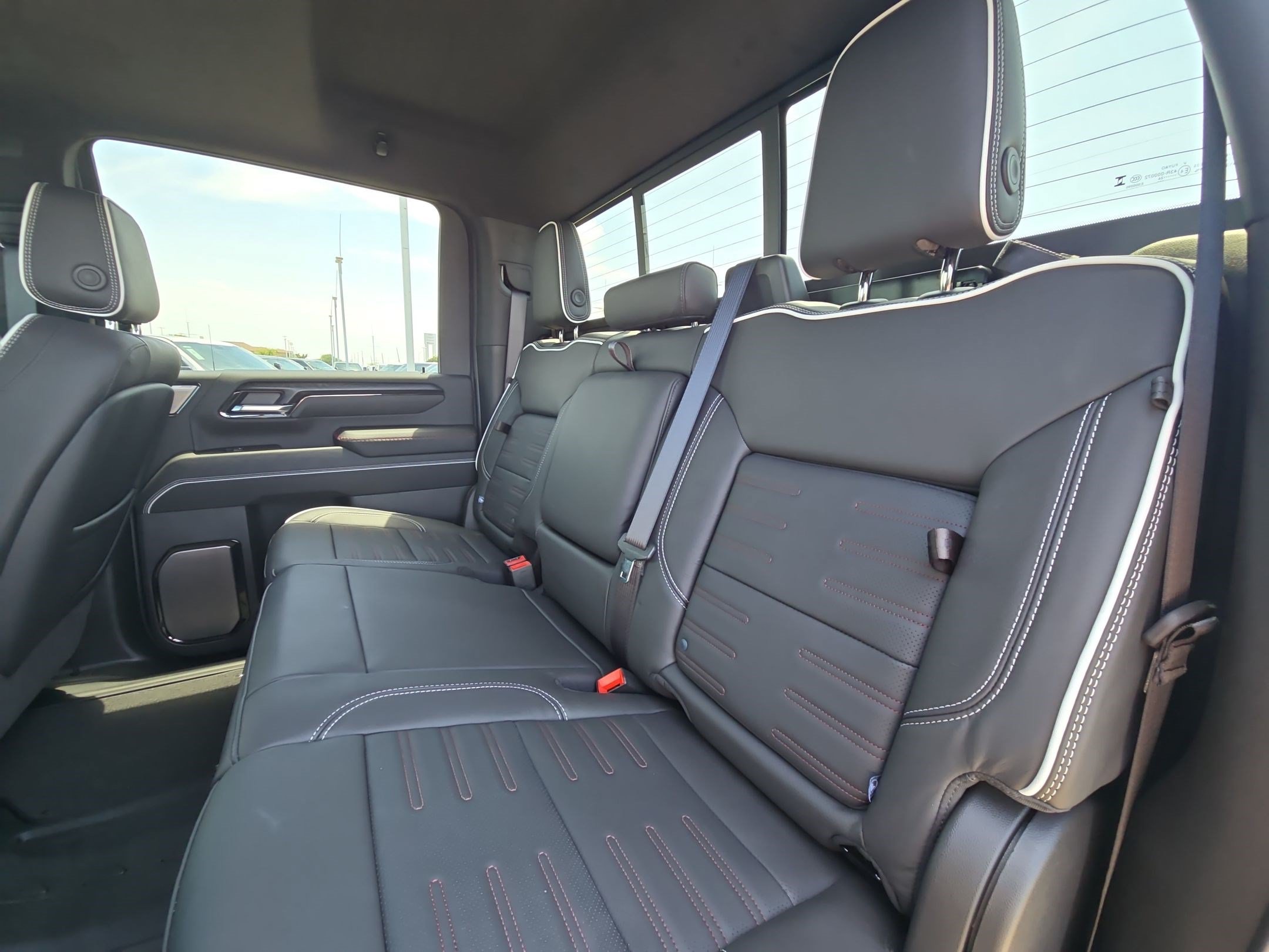 Used 2026 GMC Sierra 2500 AT4X AWD/4WD image 27