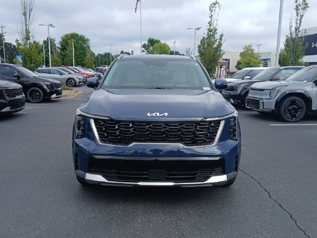 Certified 2024 Kia Sorento S FWD image 2