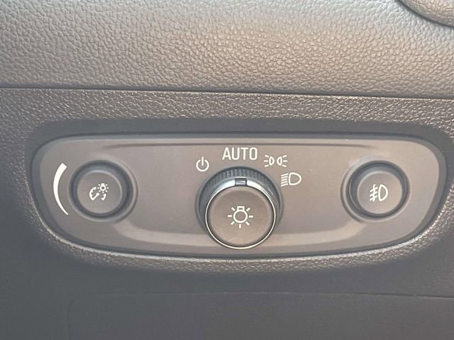 Certified 2021 Buick Encore GX Preferred w/ Sport Touring Package FWD image 22