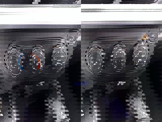 Used 2024 Chevrolet Trax LS image 17