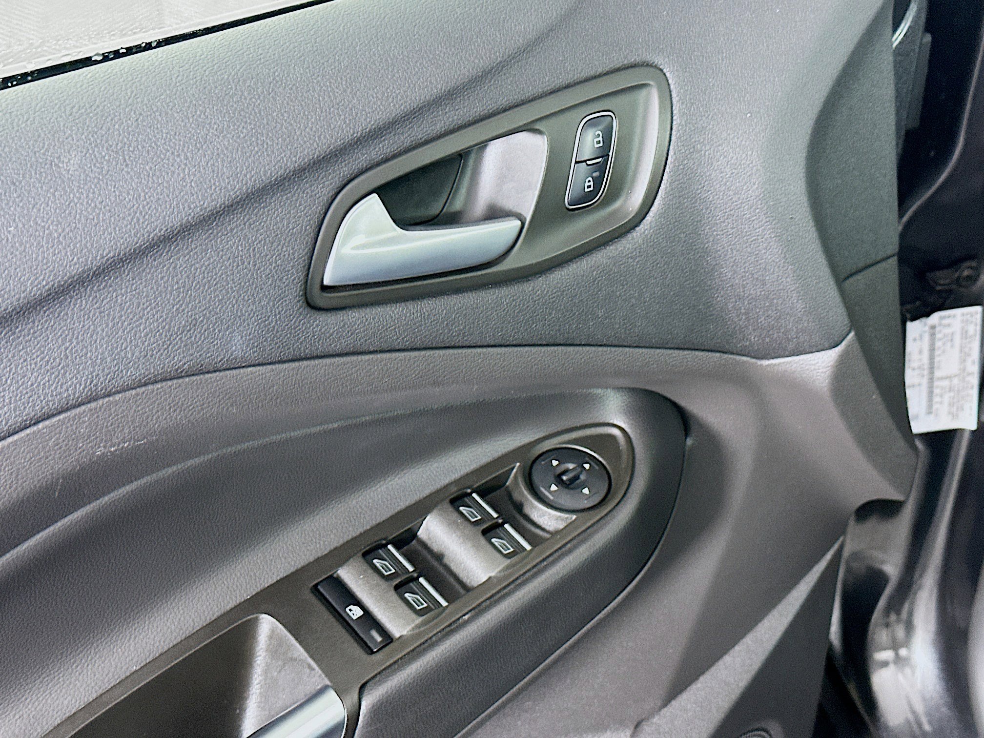 Used 2017 Ford C-MAX SE image 15