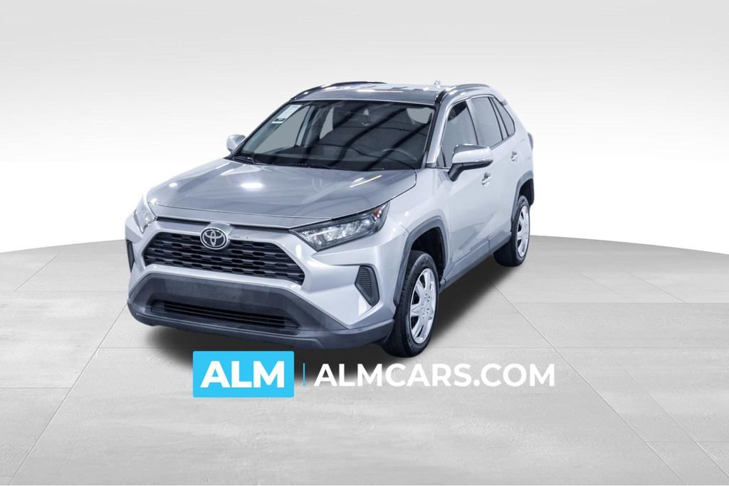 Used 2020 Toyota RAV4 LE FWD image 1